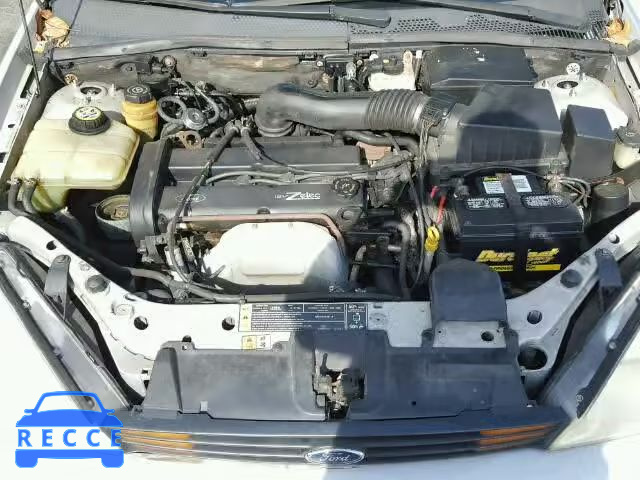 2000 FORD FOCUS SE/S 1FAFP3433YW313294 Bild 6