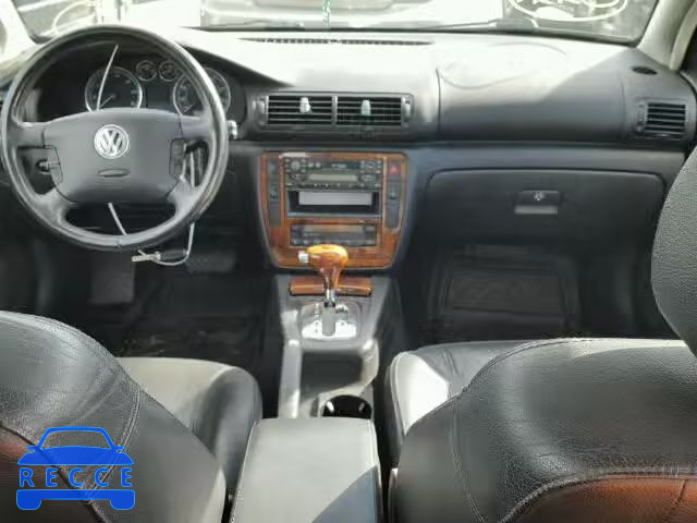 2002 VOLKSWAGEN PASSAT GLX WVWTH63B22P073645 зображення 8