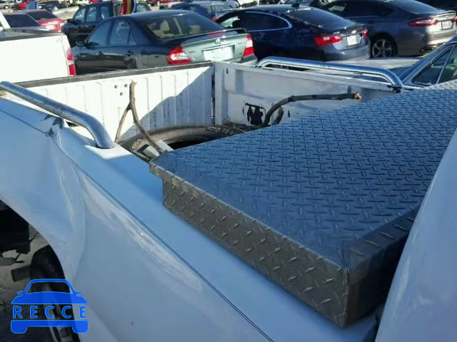 2004 GMC SIERRA C15 1GTEC14V34Z185316 Bild 5