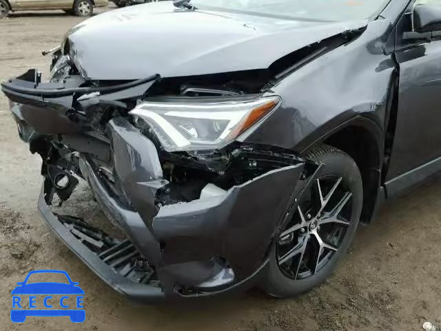 2016 TOYOTA RAV4 SE JTMJFREV4GJ074294 Bild 8