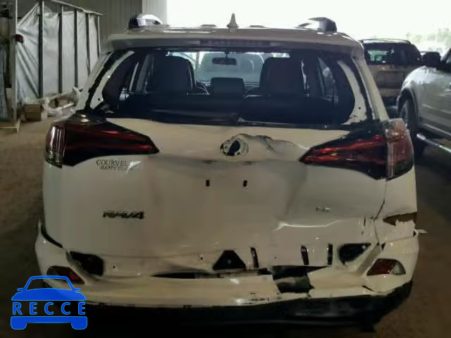 2016 TOYOTA RAV4 LE JTMZFREV9GJ080398 image 8