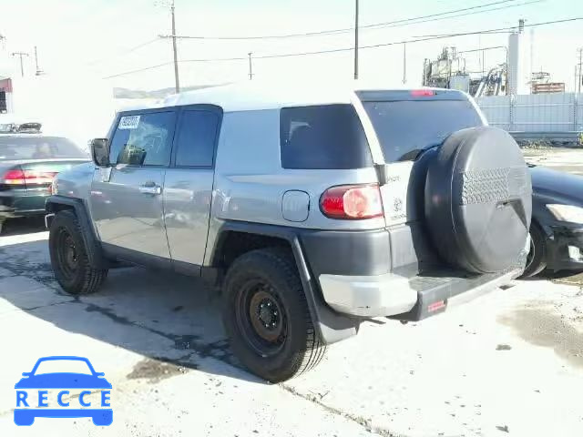 2011 TOYOTA FJ CRUISER JTEZU4BF5BK011521 image 2