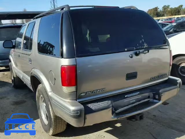 1998 CHEVROLET BLAZER 1GNDT13W4W2274613 image 2