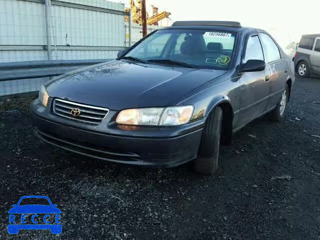 2001 TOYOTA CAMRY LE/X JT2BF28K710299697 image 1