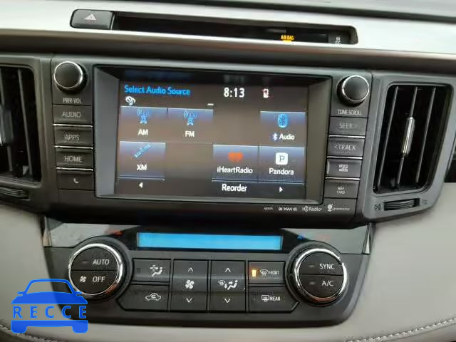 2016 TOYOTA RAV4 XLE JTMWFREV5GJ095984 image 8