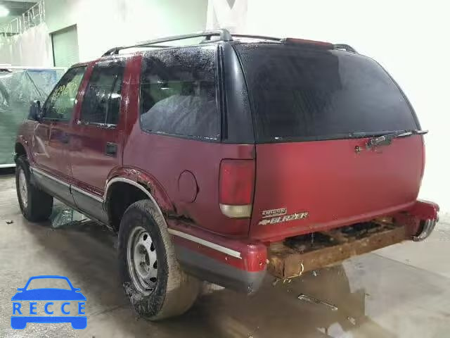 1997 CHEVROLET BLAZER 1GNDT13W7VK157249 Bild 2