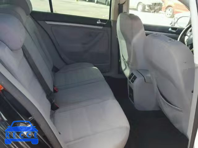 2009 VOLKSWAGEN RABBIT WVWDA71K29W055602 image 5