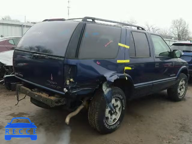 2002 CHEVROLET BLAZER 1GNDT13WX2K141655 image 3