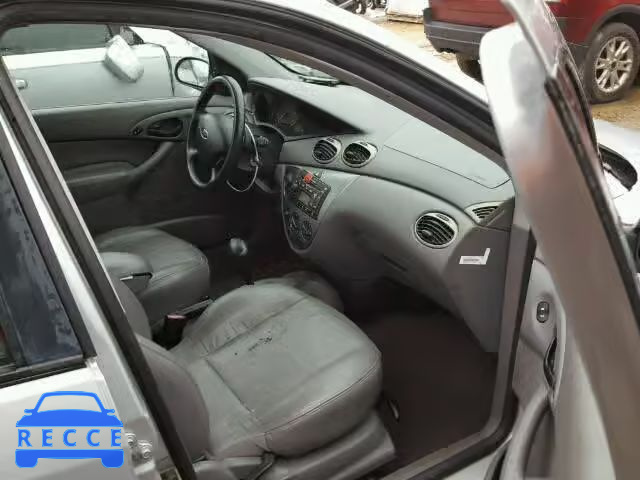 2002 FORD FOCUS ZX5 3FAFP37322R163250 image 4