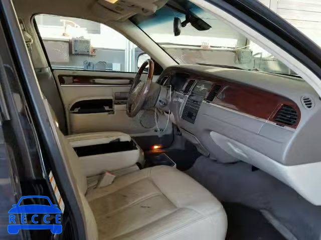 2003 LINCOLN TOWN CAR C 1LNHM83W53Y645279 зображення 4