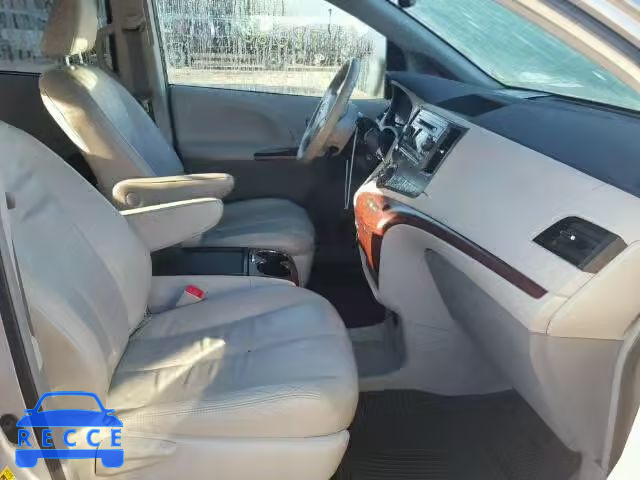 2011 TOYOTA SIENNA XLE 5TDYK3DC5BS040237 зображення 4