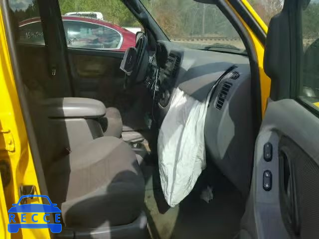 2002 FORD ESCAPE XLT 1FMYU04152KA16661 image 4