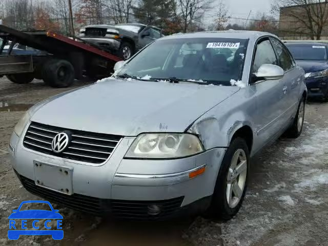 2004 VOLKSWAGEN PASSAT GLX WVWTH63B94P159120 Bild 1