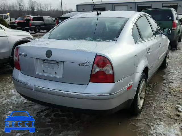 2004 VOLKSWAGEN PASSAT GLX WVWTH63B94P159120 Bild 3