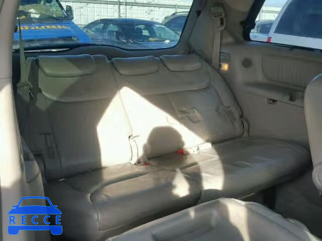 2004 TOYOTA SIENNA XLE 5TDZA22CX4S101119 image 8