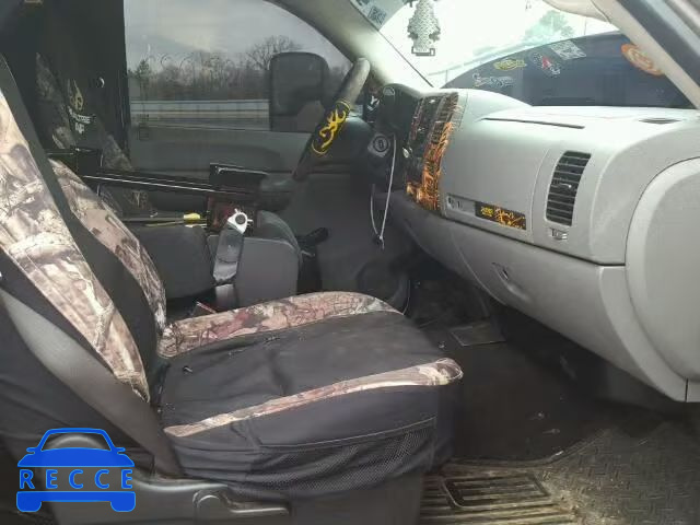 2007 GMC SIERRA C15 1GTEC14JX7Z559387 image 4