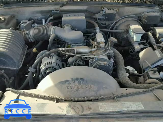 1998 GMC C1500 SUBU 3GKEC16R3WG509601 image 6