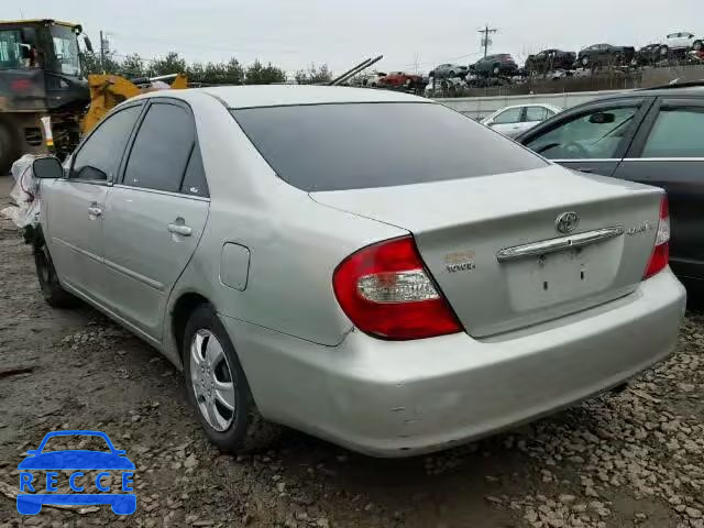 2002 TOYOTA CAMRY LE/X 4T1BE32K92U037405 image 2