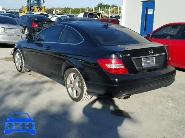 2012 MERCEDES-BENZ C250 WDDGJ4HB7CF745277 Bild 2