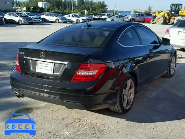 2012 MERCEDES-BENZ C250 WDDGJ4HB7CF745277 image 3