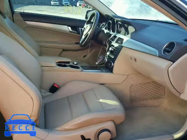 2012 MERCEDES-BENZ C250 WDDGJ4HB7CF745277 зображення 4