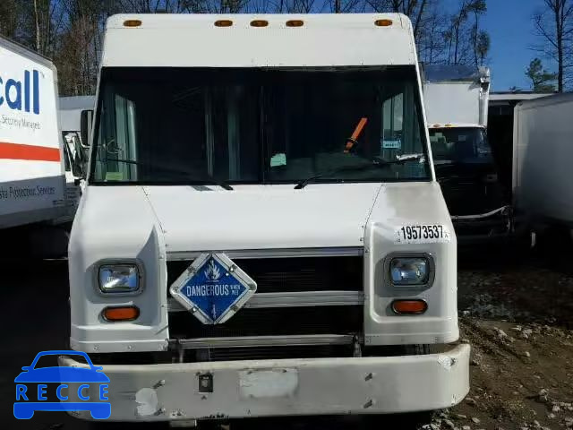 1999 FREIGHTLINER M LINE WAL 4UZA4FF49XCA60582 image 8