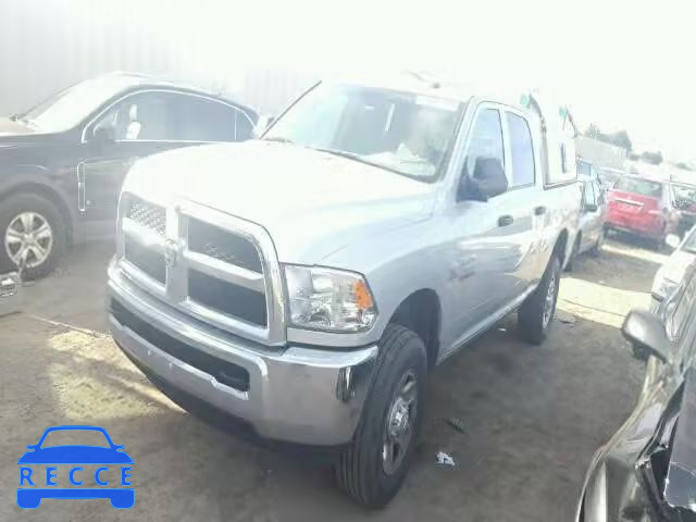 2015 RAM RAM TRUCK 3C6UR5CL5FG685411 image 1