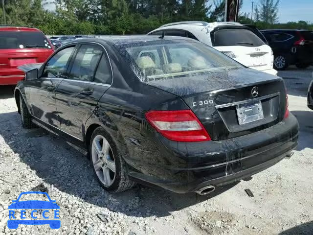 2011 MERCEDES-BENZ C300 WDDGF5EB1BR157982 image 2