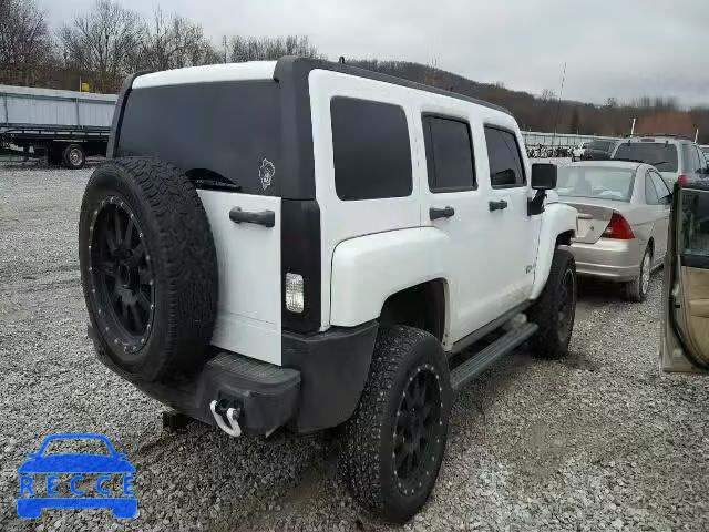 2006 HUMMER H3 SUV 5GTDN136068195285 image 3