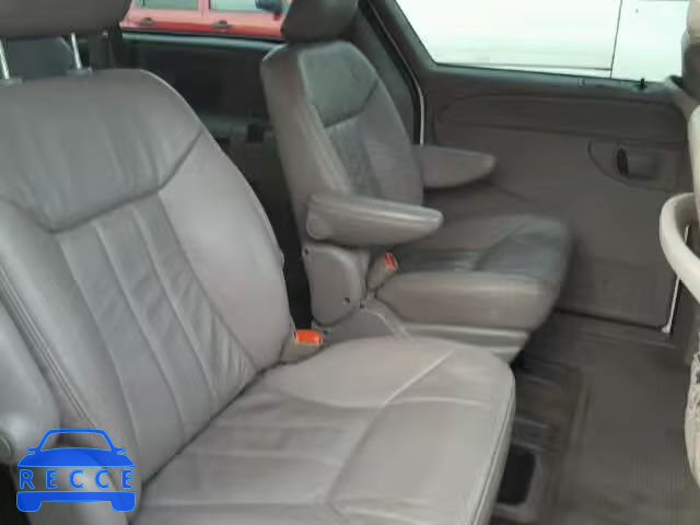2003 CHRYSLER Town and Country 2C4GP74L63R173667 image 5