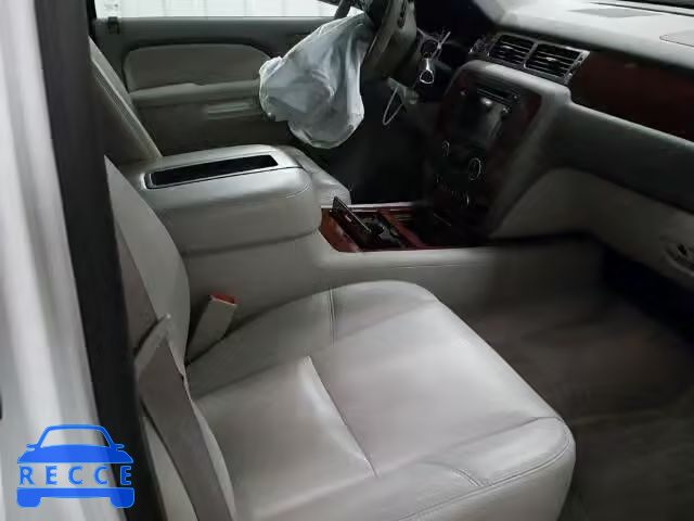 2011 CHEVROLET TAHOE LTZ 1GNSKCE00BR397177 зображення 4