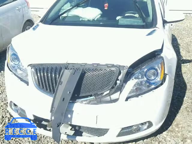 2016 BUICK VERANO 1G4PS5SK9G4152930 image 8