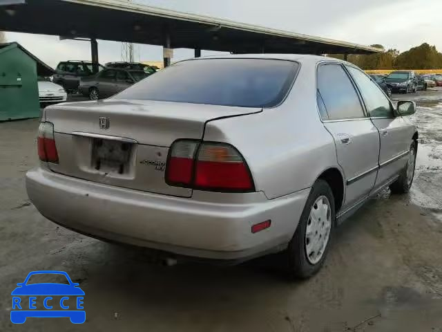 1997 HONDA ACCORD LX/ 1HGCD5639VA240795 image 3