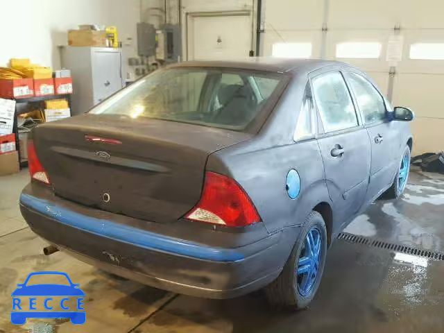 2000 FORD FOCUS SE/S 1FAFP34P7YW359469 Bild 3