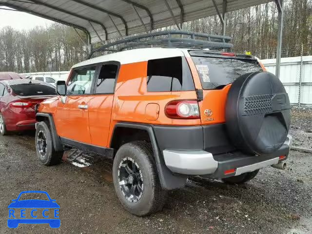 2013 TOYOTA FJ CRUISER JTEBU4BF5DK172021 image 2