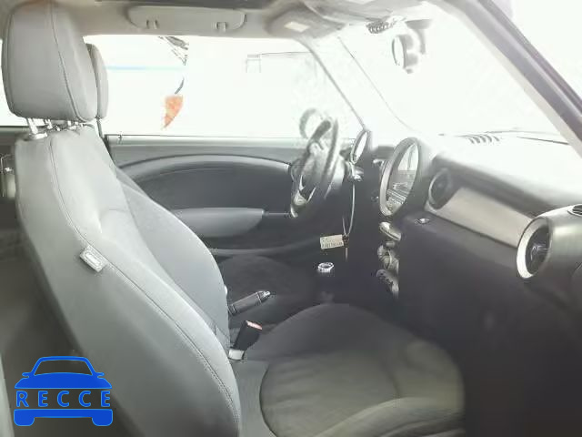 2010 MINI COOPER CLU WMWML3C54ATX51293 image 4