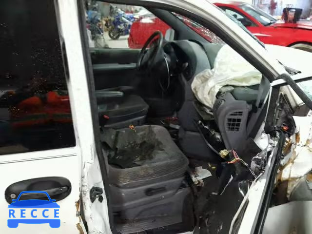 2000 CHRYSLER VOYAGER 2C4GJ2538YR797125 image 4