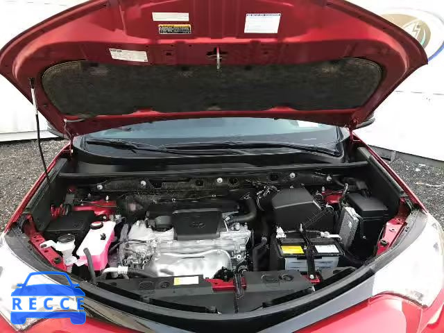 2016 TOYOTA RAV4 SE JTMJFREV0GJ060750 image 6