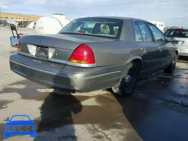 1998 FORD CROWN VICT 2FAFP74W2WX116748 image 3