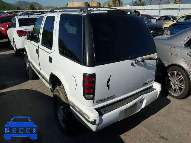 1996 CHEVROLET BLAZER 1GNDT13W8T2194551 Bild 2