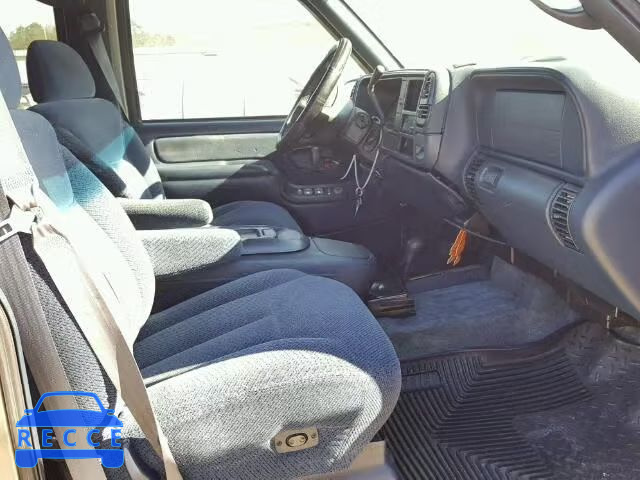 1998 GMC YUKON 1GKEK13R7WJ725814 image 4