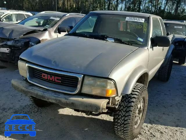 2002 GMC SONOMA 1GTCT19W028118992 image 1