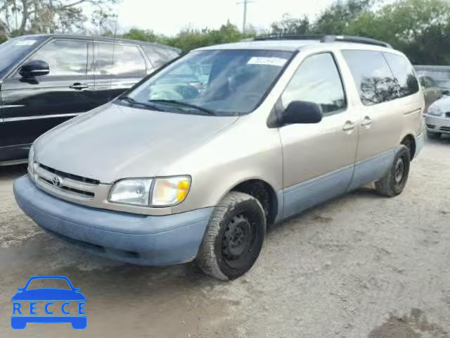 2000 TOYOTA SIENNA LE/ 4T3ZF13C7YU317668 Bild 1