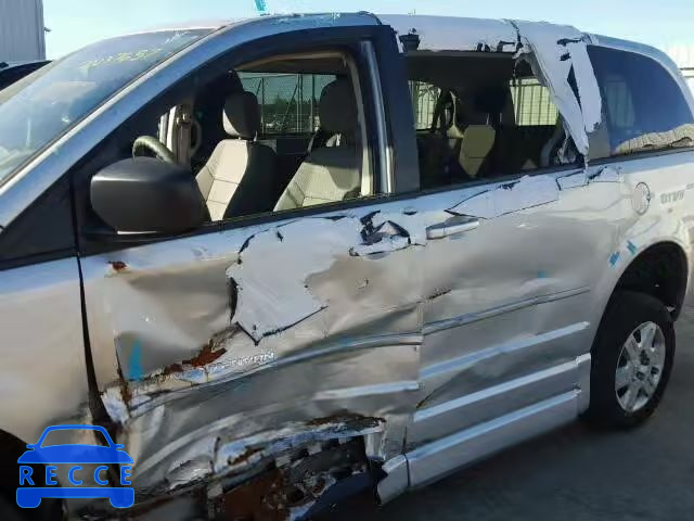 2010 DODGE GRAND CARA 2D4RN4DE3AR296633 Bild 8