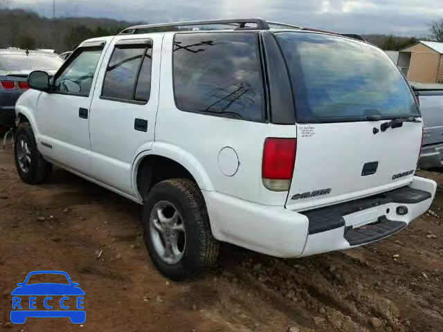 1998 CHEVROLET BLAZER 1GNDT13W8W2300677 image 2