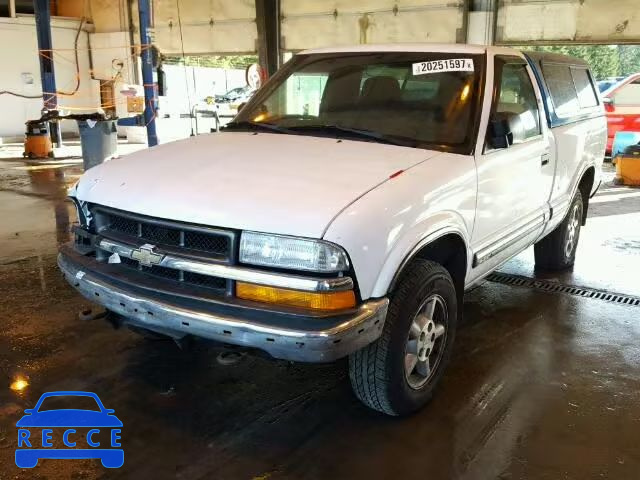 2000 CHEVROLET S10 1GCDT14W8YK216255 image 1