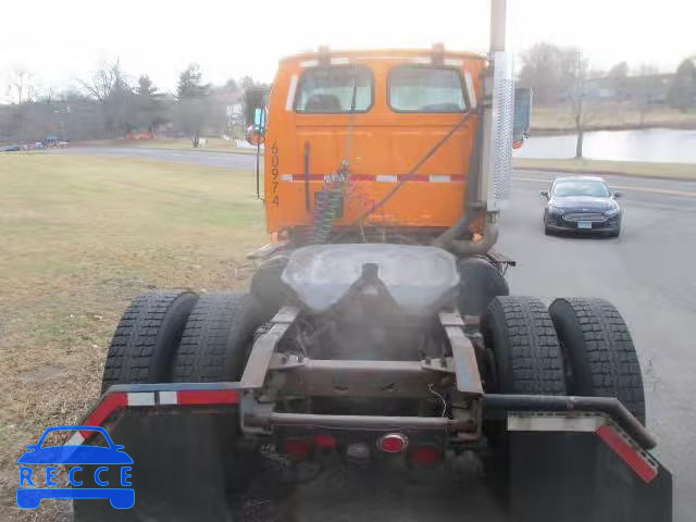 2000 STERLING TRUCK A9500 2FWWHWDB8YAG46956 Bild 5