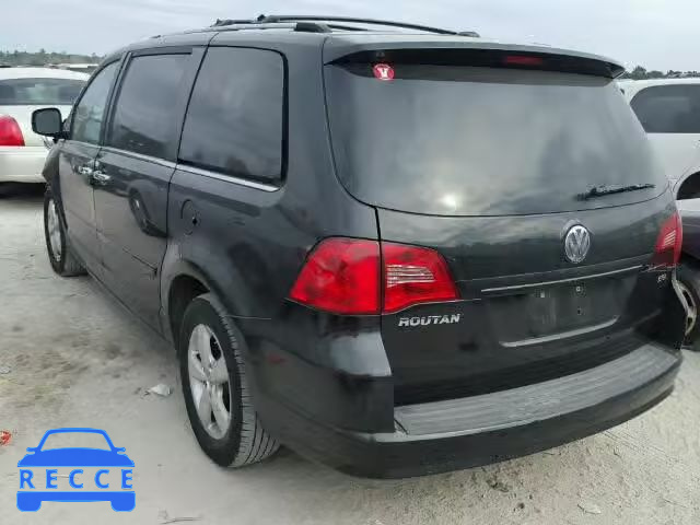 2010 VOLKSWAGEN ROUTAN SEL 2V4RW6DX6AR424165 image 2