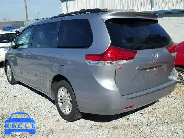 2013 TOYOTA SIENNA XLE 5TDYK3DC3DS310181 зображення 2