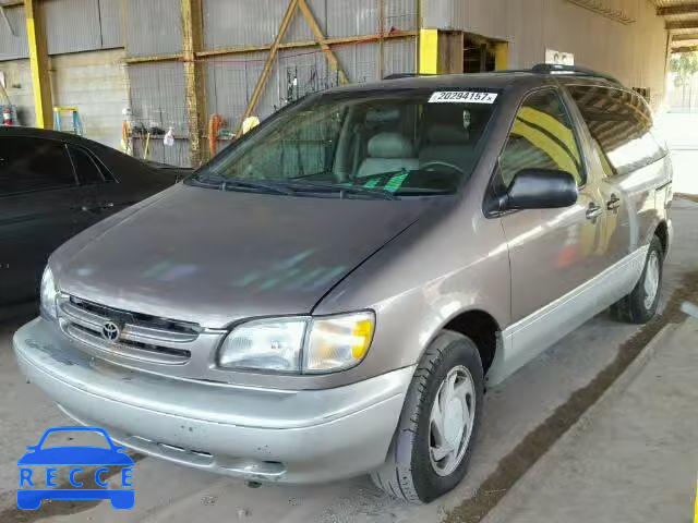 1999 TOYOTA SIENNA LE/ 4T3ZF13C1XU157852 image 1